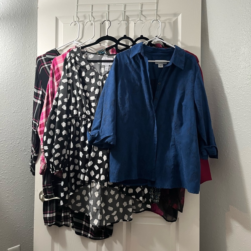 Lot of women’s tops.